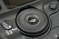 Canon EOS 1Ds Mark III:相機設有自行調焦功能