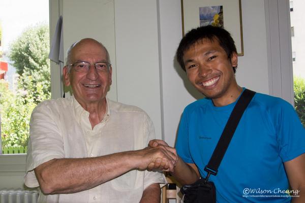 能與瑞士聯邦前總統 Pascal Couchepin 握手，與有榮焉。