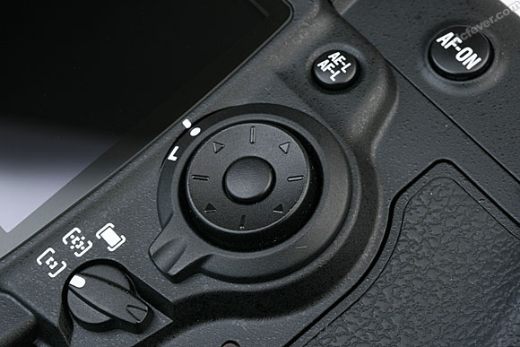 Nikon D3: 對焦點選擇可在機背全面控制
